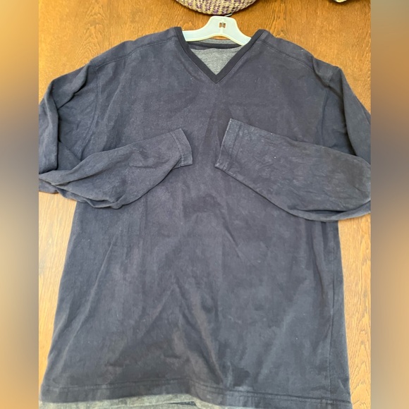 Geoffrey Beene Mens Sleepwear Medium Blue long sleeve with gray neck insert. - Picture 2 of 5